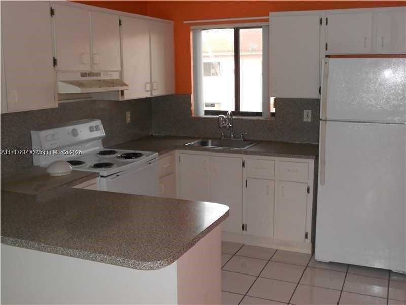 Small Image of 6215 WEST 22ND CT #25, Hialeah Number 10