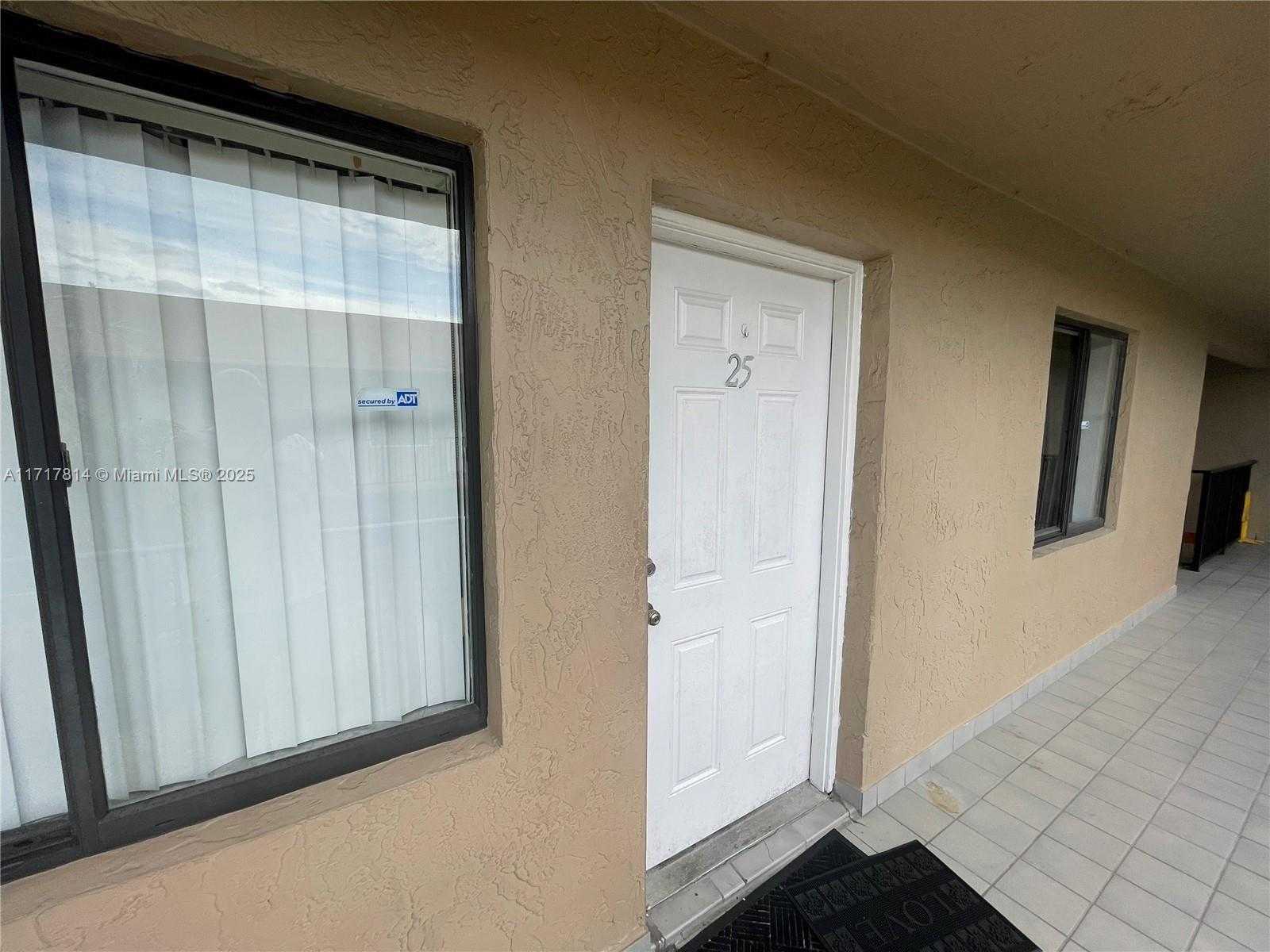 Small Image of 6215 WEST 22ND CT #25, Hialeah Number 3