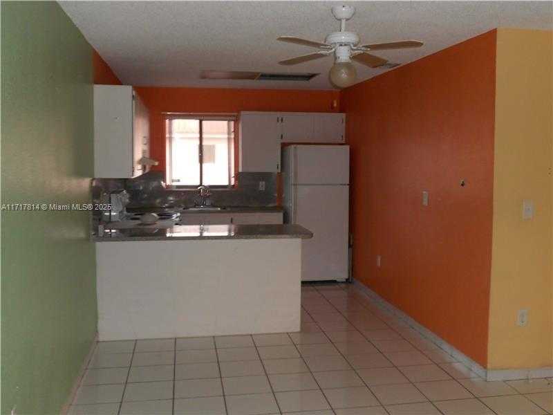 Small Image of 6215 WEST 22ND CT #25, Hialeah Number 9