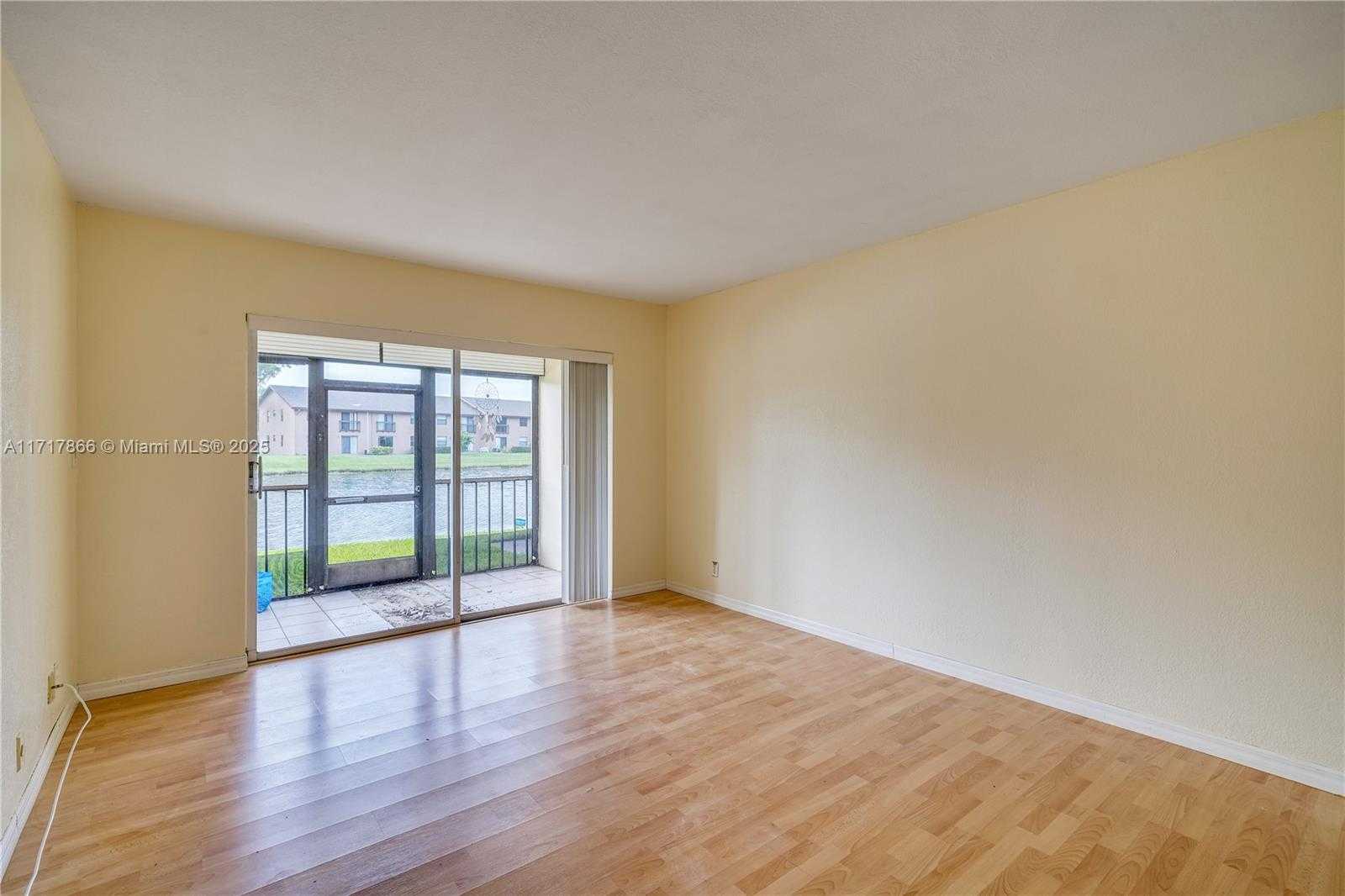 Small Image of 3905 NORTH NOB HILL RD #106, Sunrise Number 6