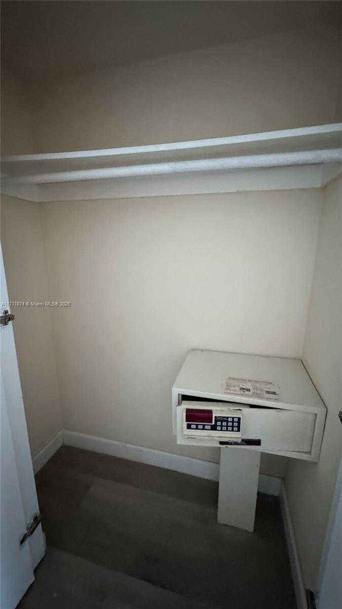 Small Image of 19201 COLLINS AVE #1011, Sunny Isles Beach Number 19