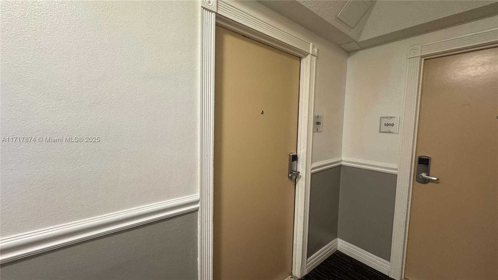 Small Image of 19201 COLLINS AVE #1011, Sunny Isles Beach Number 3