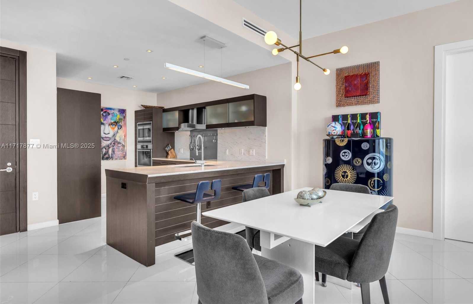 Small Image of 200 BISCAYNE BOULEVARD WAY #4804, Miami Number 11