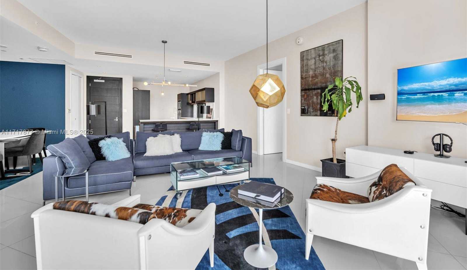 Small Image of 200 BISCAYNE BOULEVARD WAY #4804, Miami Number 5