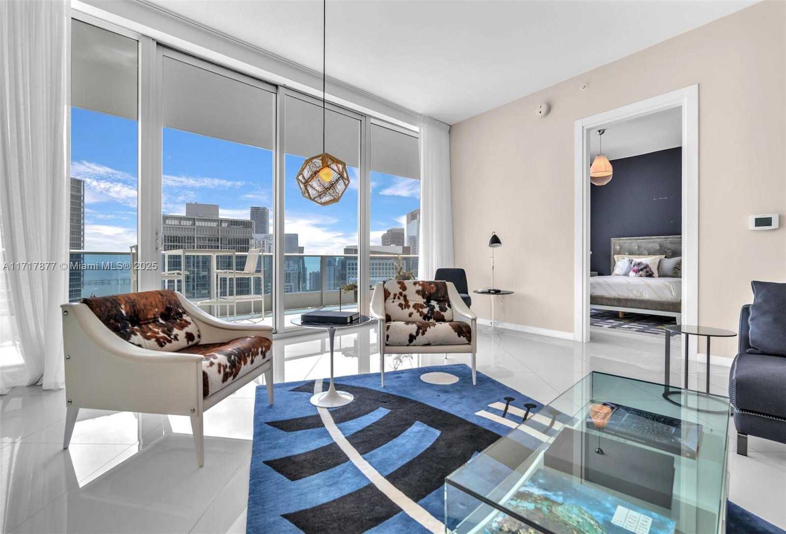 Small Image of 200 BISCAYNE BOULEVARD WAY #4804, Miami Number 6