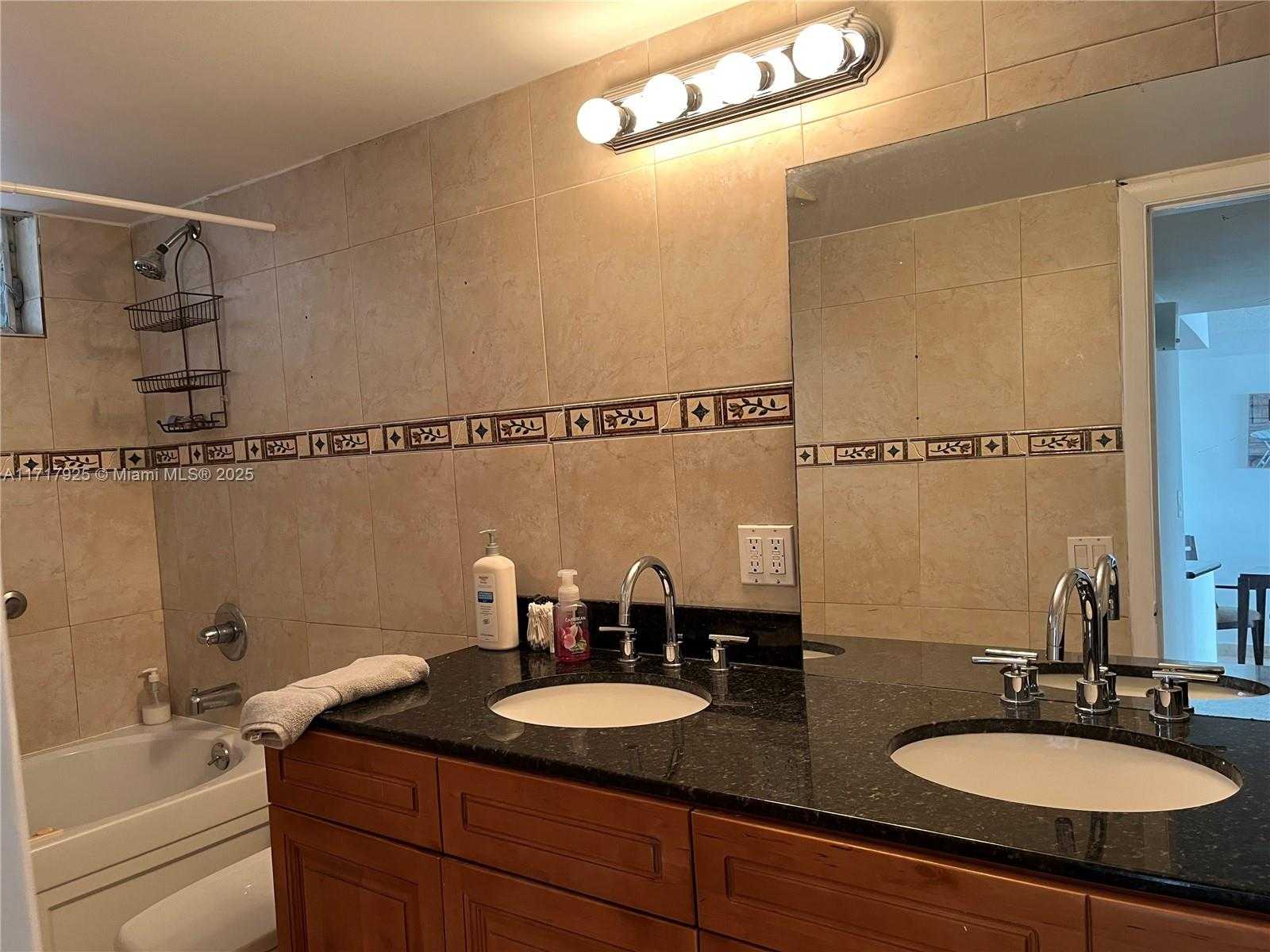 Small Image of 2920 POINT EAST DR #N106, Aventura Number 25