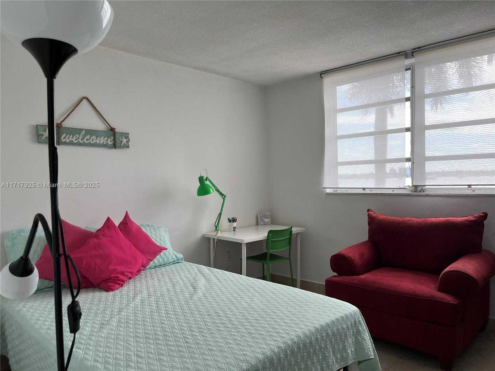 Small Image of 2920 POINT EAST DR #N106, Aventura Number 30