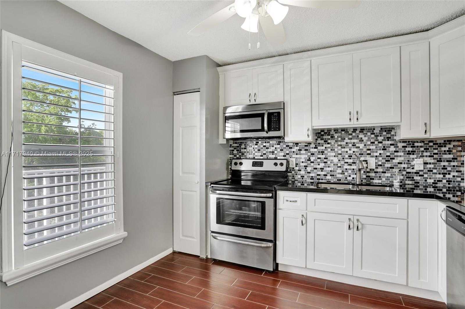 Small Image of 1402 NORTH WEST 80TH AVE #410, Margate Number 7