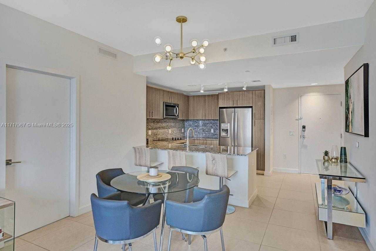 Small Image of 5350 NW 84th Ave, Doral, FL 33166, USA Number 12