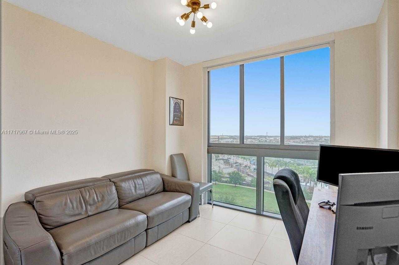 Small Image of 5350 NW 84th Ave, Doral, FL 33166, USA Number 26