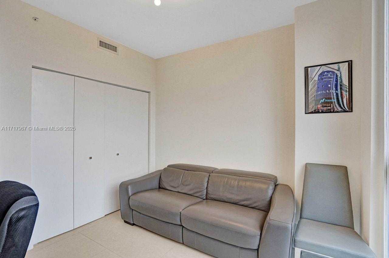 Small Image of 5350 NW 84th Ave, Doral, FL 33166, USA Number 27