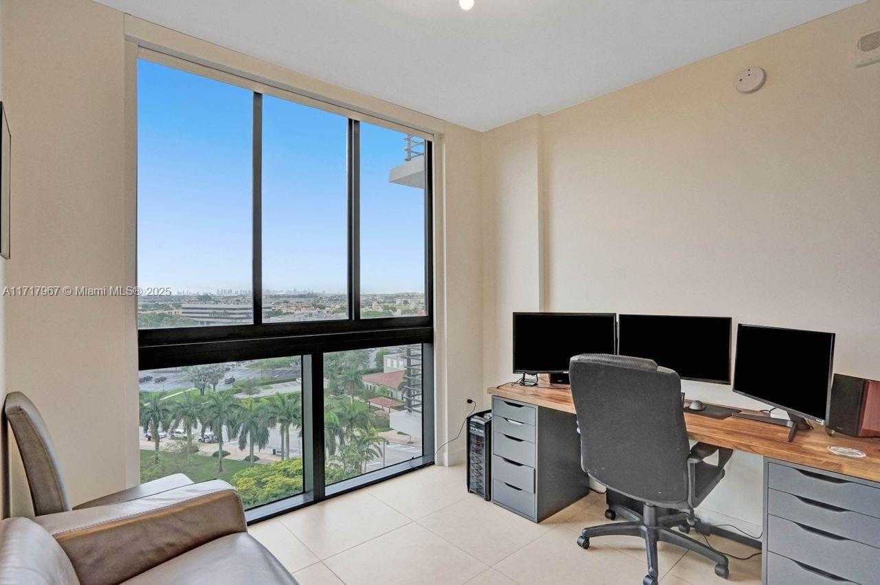 Small Image of 5350 NW 84th Ave, Doral, FL 33166, USA Number 28