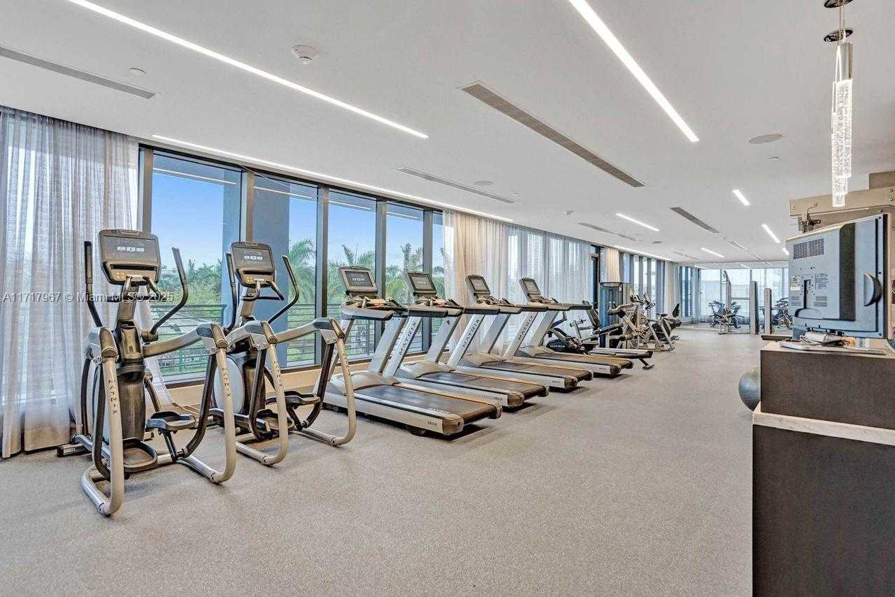 Small Image of 5350 NW 84th Ave, Doral, FL 33166, USA Number 42