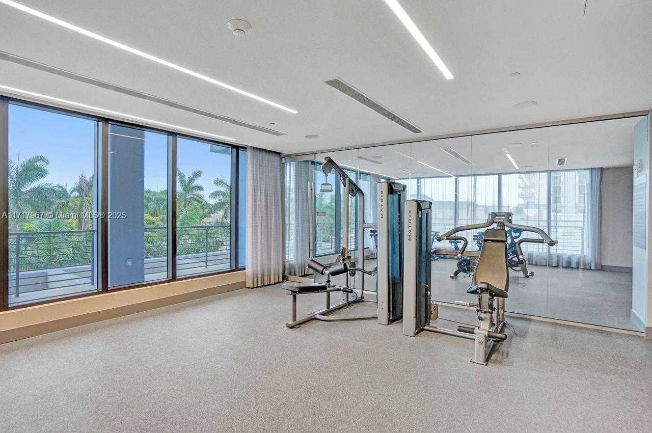 Small Image of 5350 NW 84th Ave, Doral, FL 33166, USA Number 44
