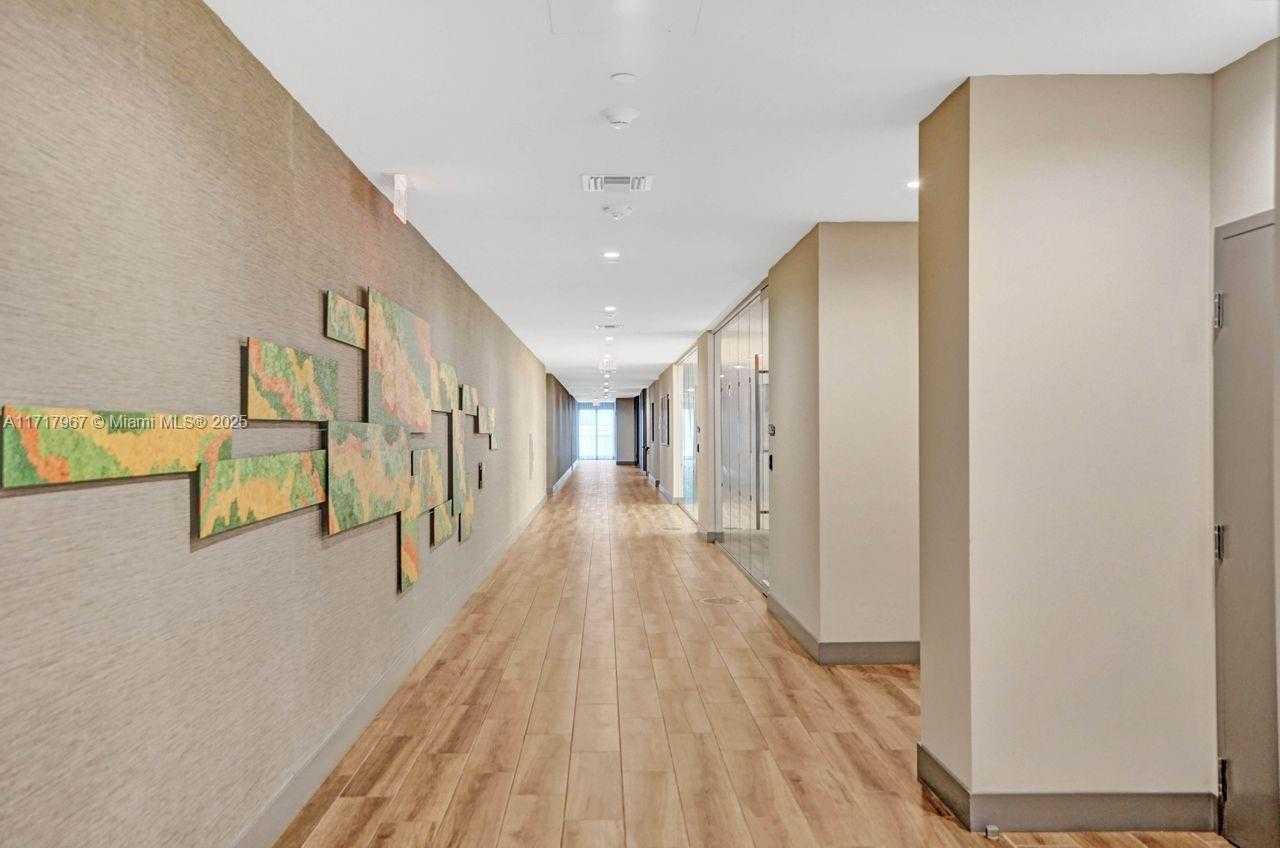 Small Image of 5350 NW 84th Ave, Doral, FL 33166, USA Number 53