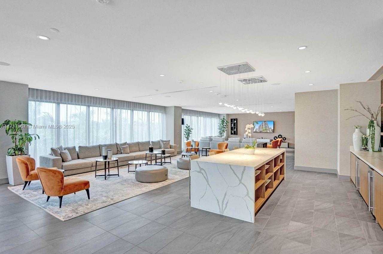 Small Image of 5350 NW 84th Ave, Doral, FL 33166, USA Number 54