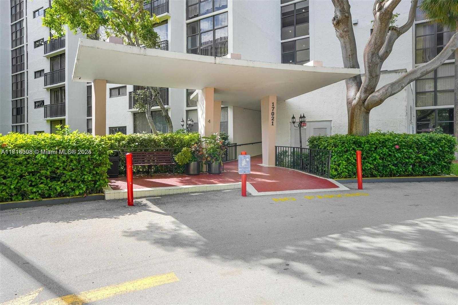 Small Image of 17021 NORTH BAY RD #219, Sunny Isles Beach Number 24
