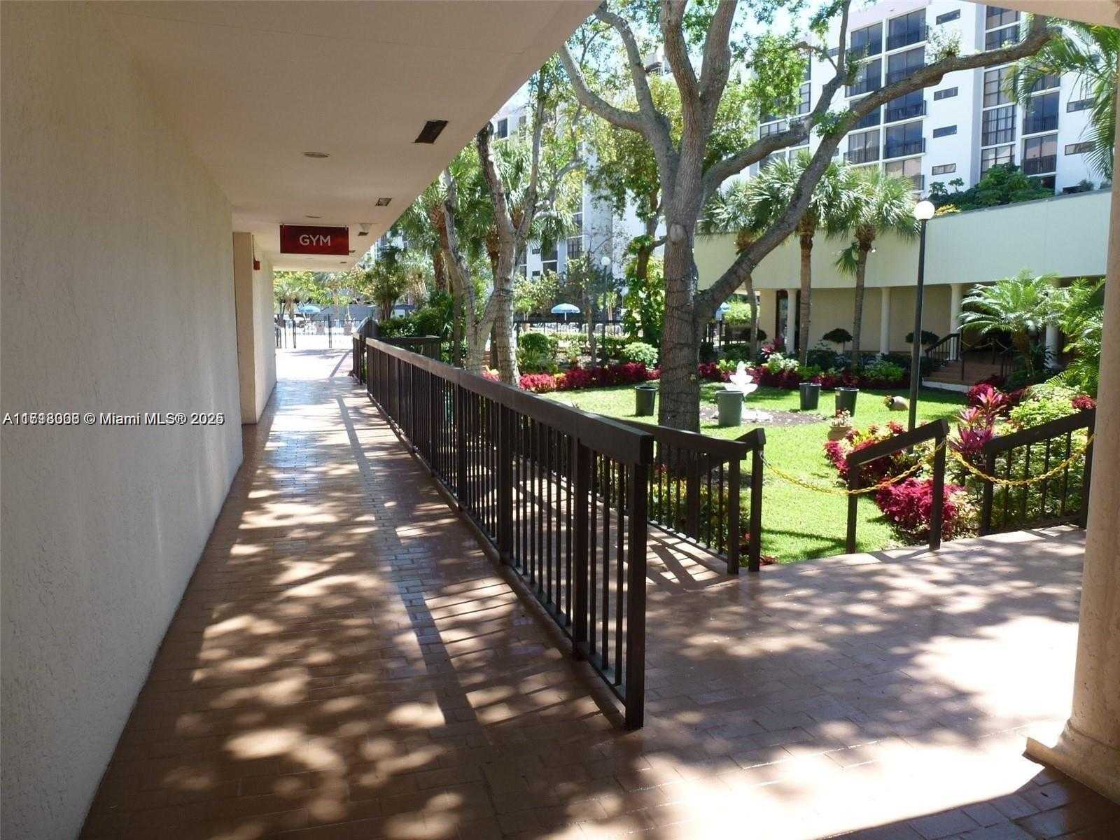 Small Image of 17021 NORTH BAY RD #219, Sunny Isles Beach Number 32