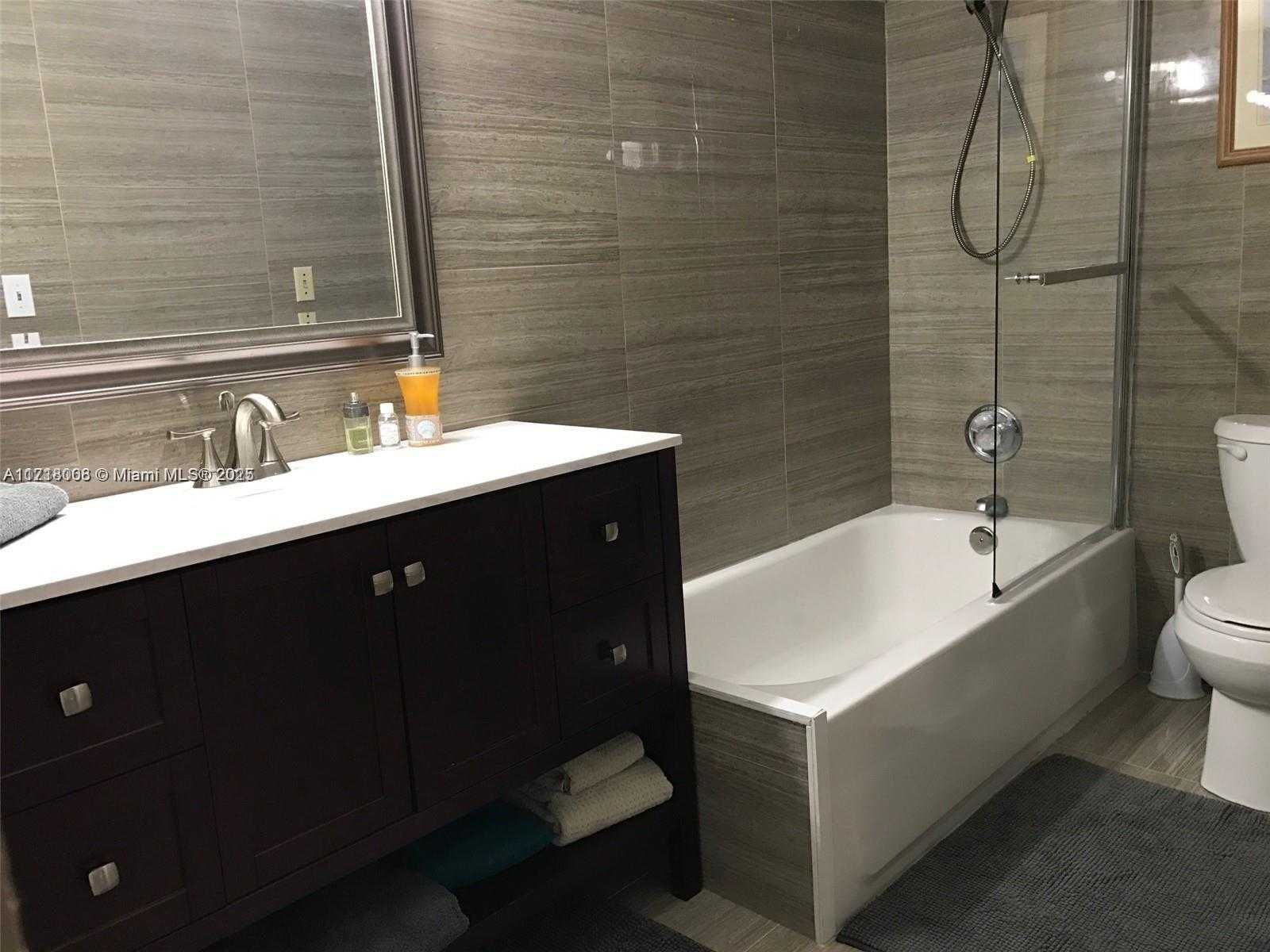 Small Image of 17021 NORTH BAY RD #219, Sunny Isles Beach Number 8