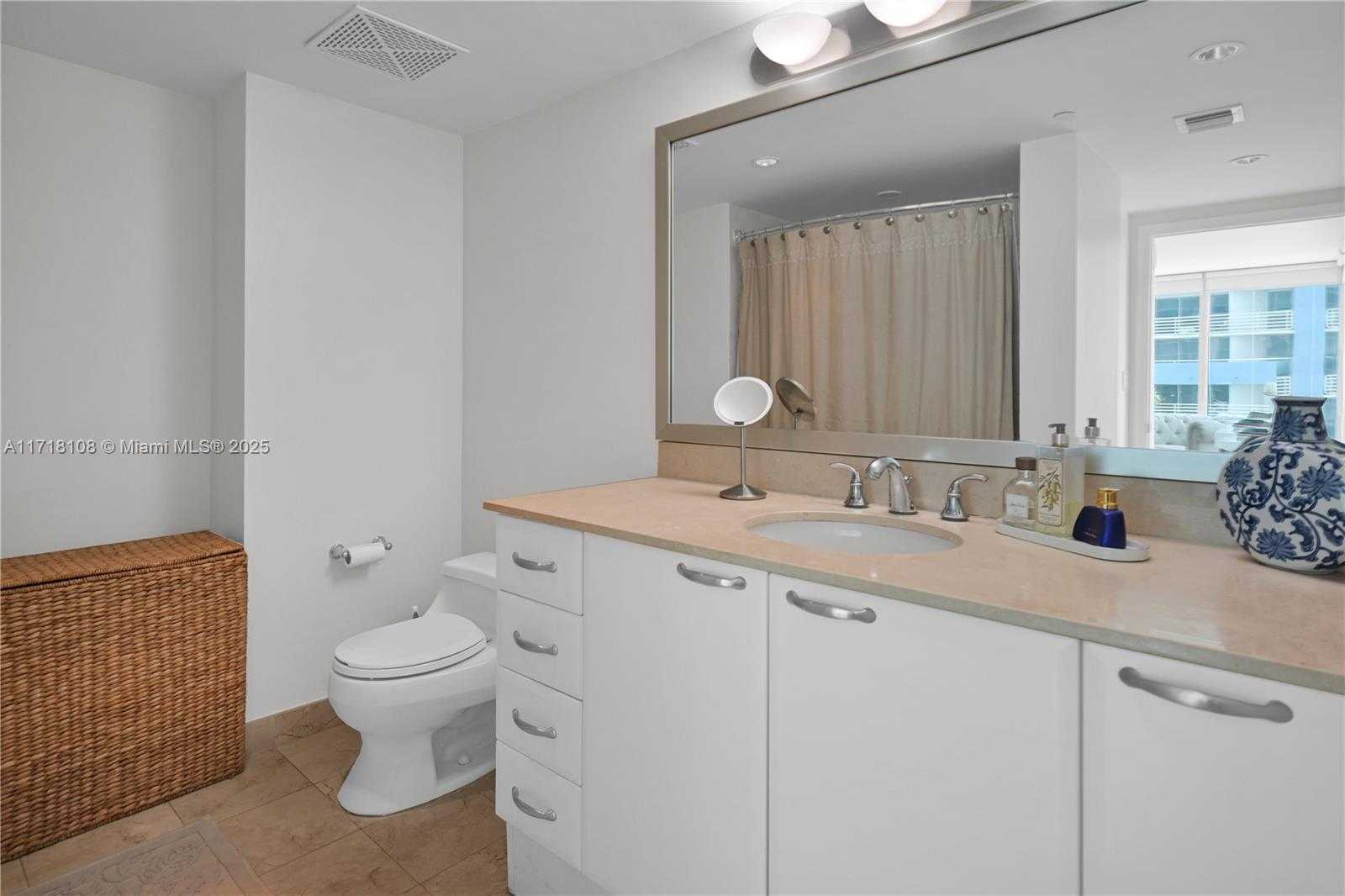 Small Image of 2101 BRICKELL AVE #301, Miami Number 21