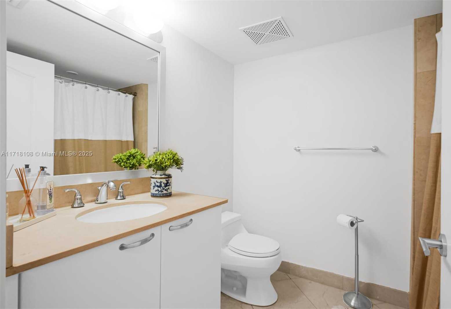 Small Image of 2101 BRICKELL AVE #301, Miami Number 28