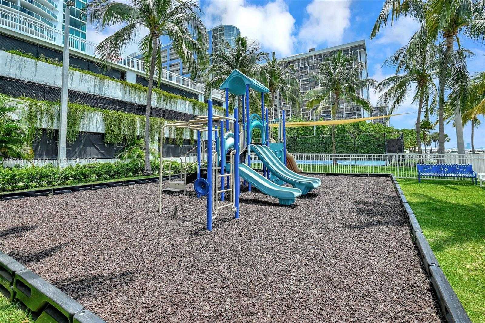 Small Image of 2101 BRICKELL AVE #301, Miami Number 32
