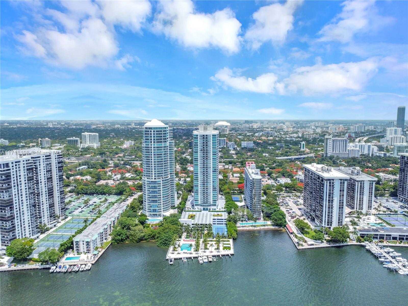 Small Image of 2101 BRICKELL AVE #301, Miami Number 37