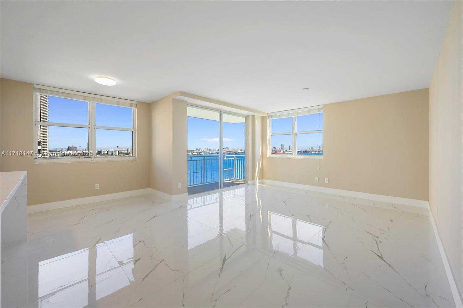 Small Image of 770 CLAUGHTON ISLAND DR #1215, Miami Number 8