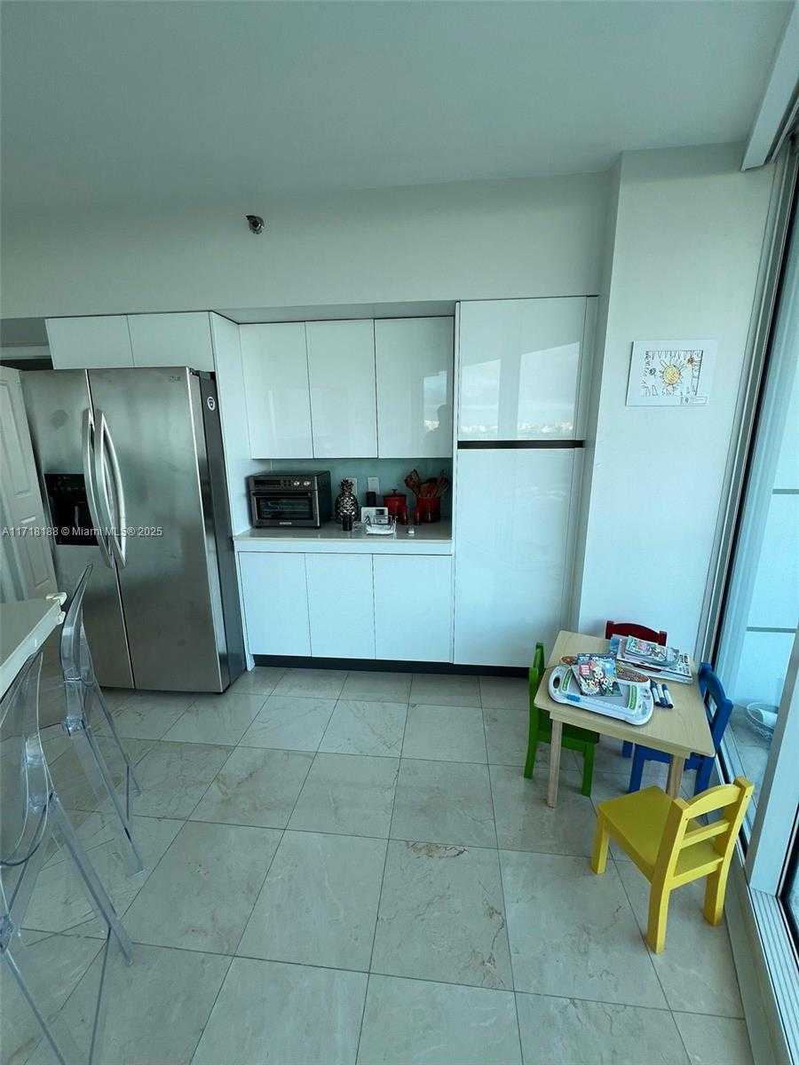 Small Image of 2127 BRICKELL AVE #2205, Miami Number 12