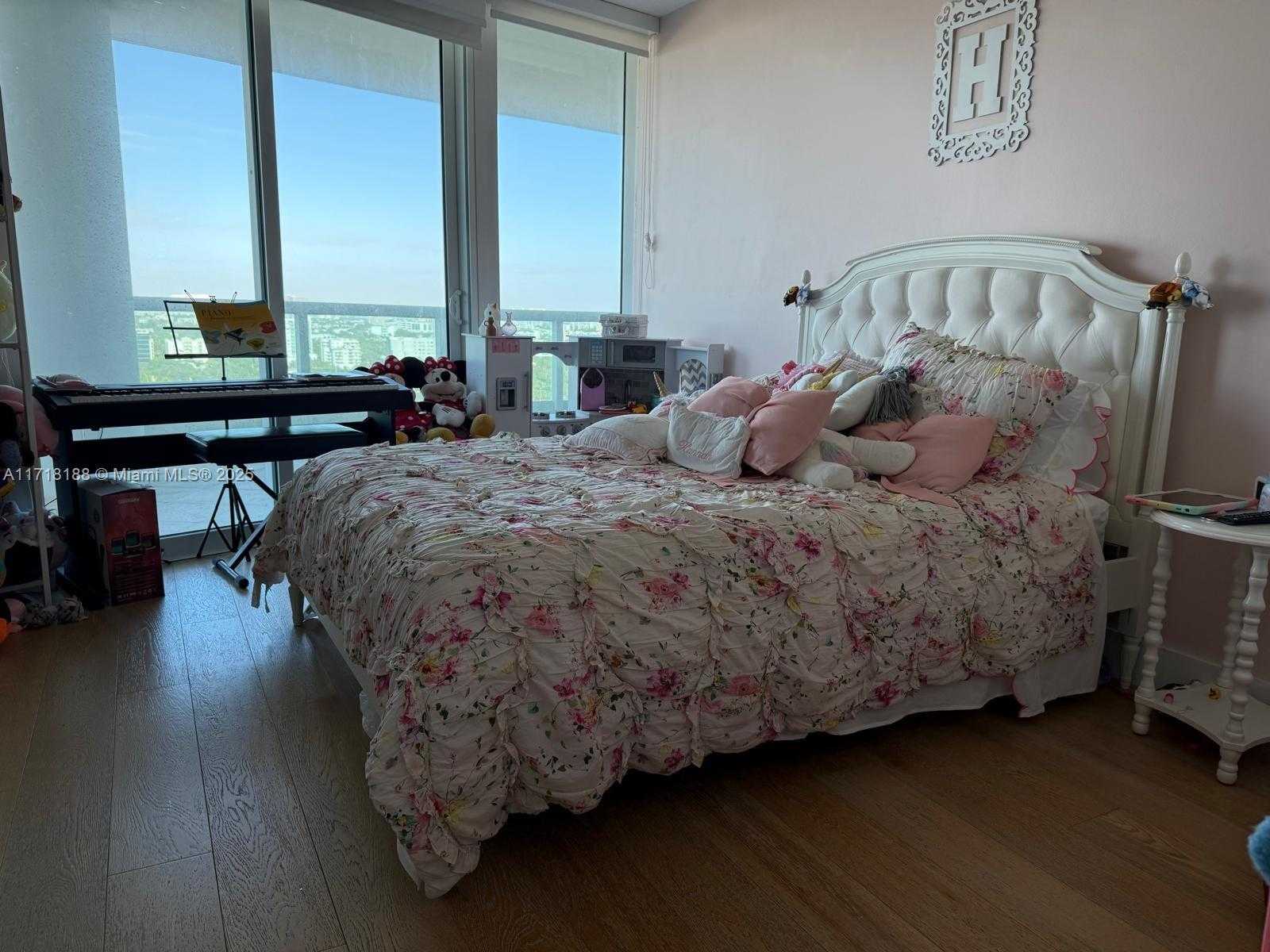 Small Image of 2127 BRICKELL AVE #2205, Miami Number 20