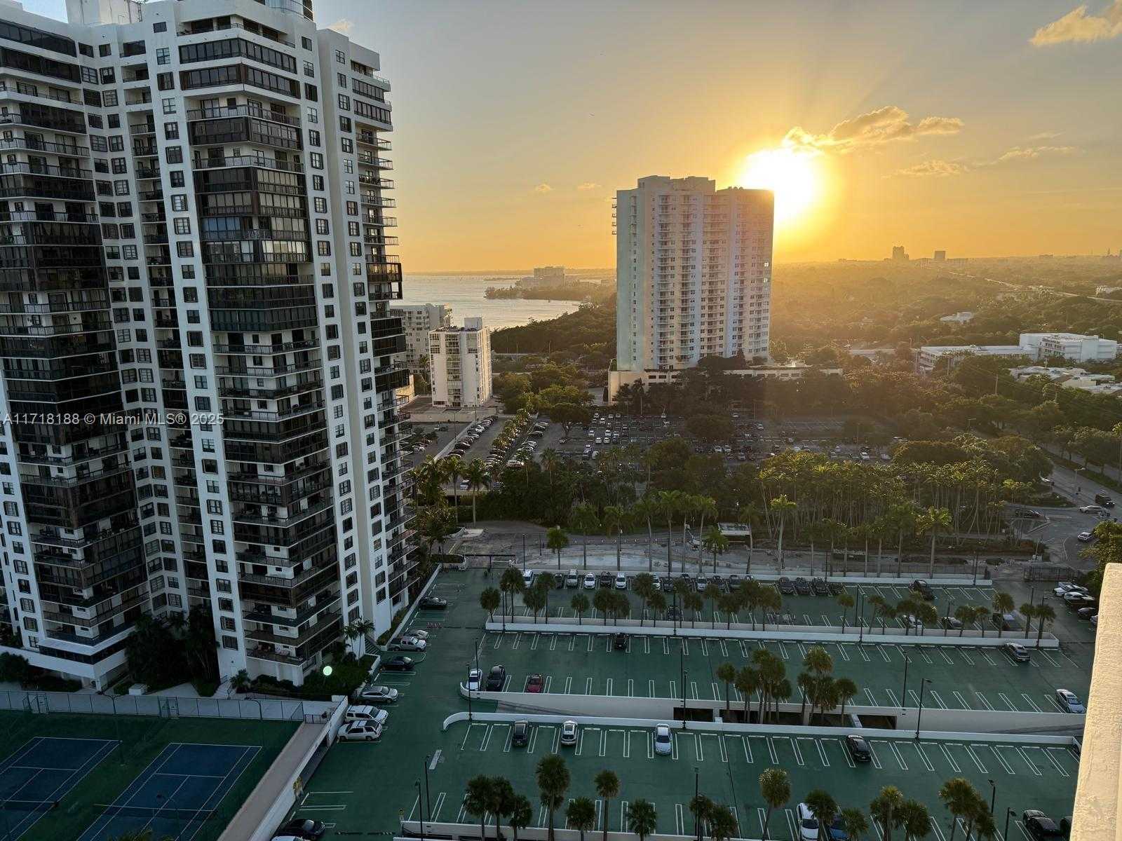 Small Image of 2127 BRICKELL AVE #2205, Miami Number 24