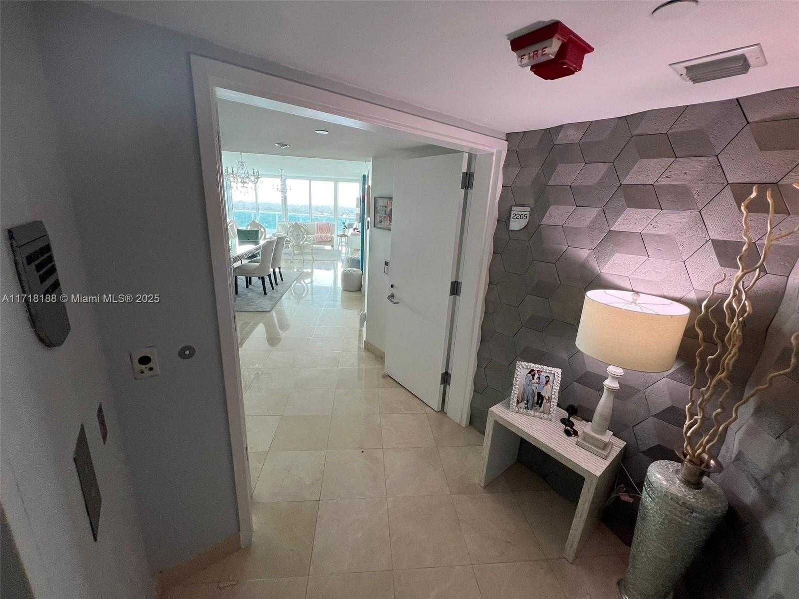 Small Image of 2127 BRICKELL AVE #2205, Miami Number 25
