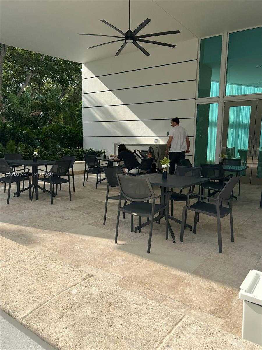 Small Image of 2127 BRICKELL AVE #2205, Miami Number 26