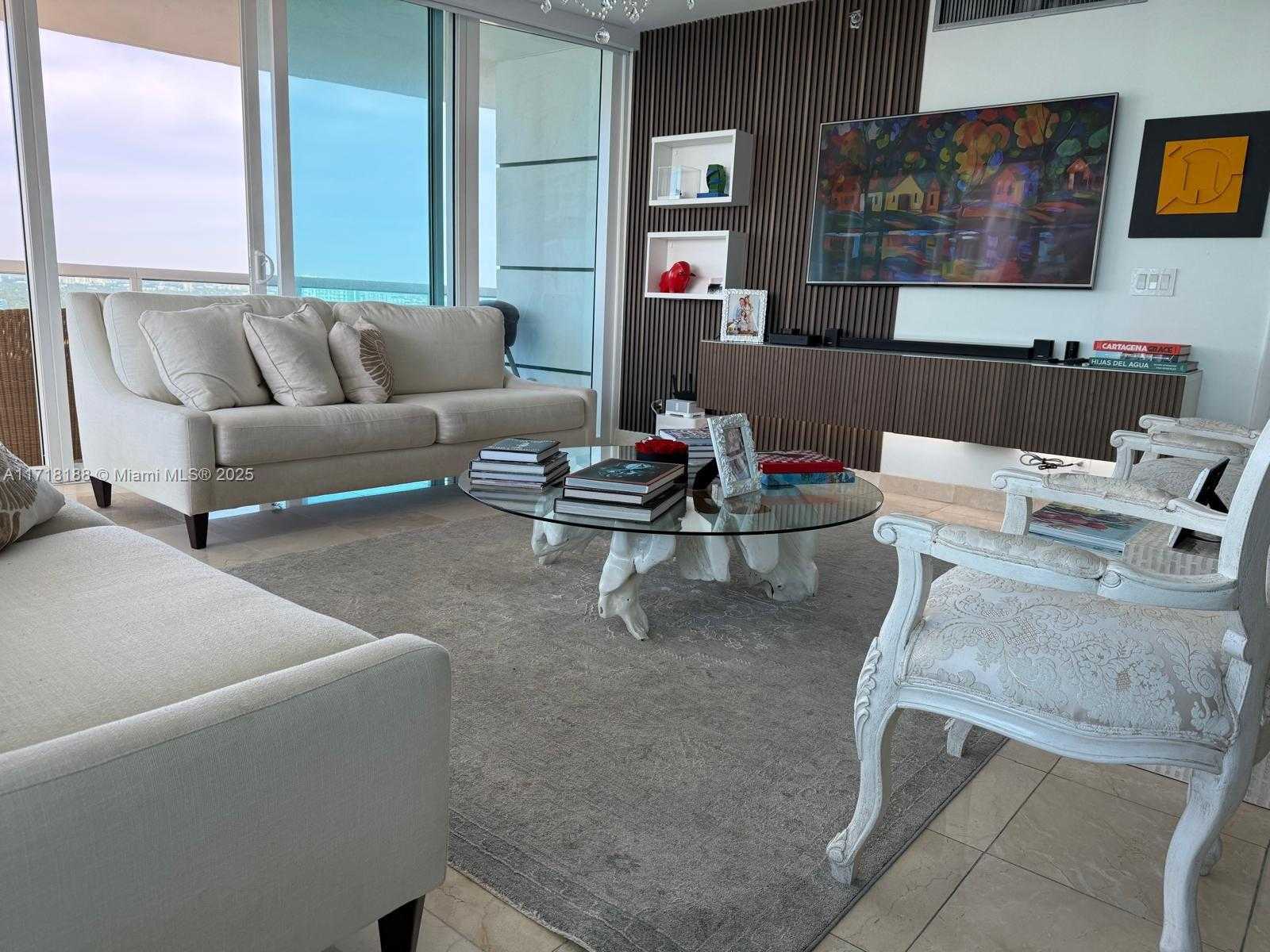 Small Image of 2127 BRICKELL AVE #2205, Miami Number 5