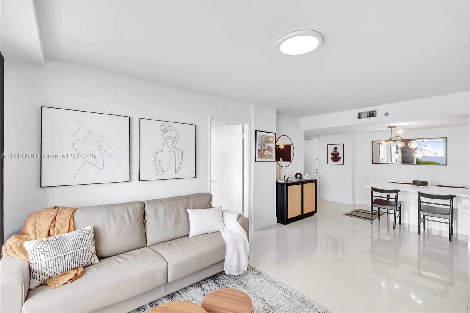 Small Image of 770 CLAUGHTON ISLAND DR #614, Miami Number 12