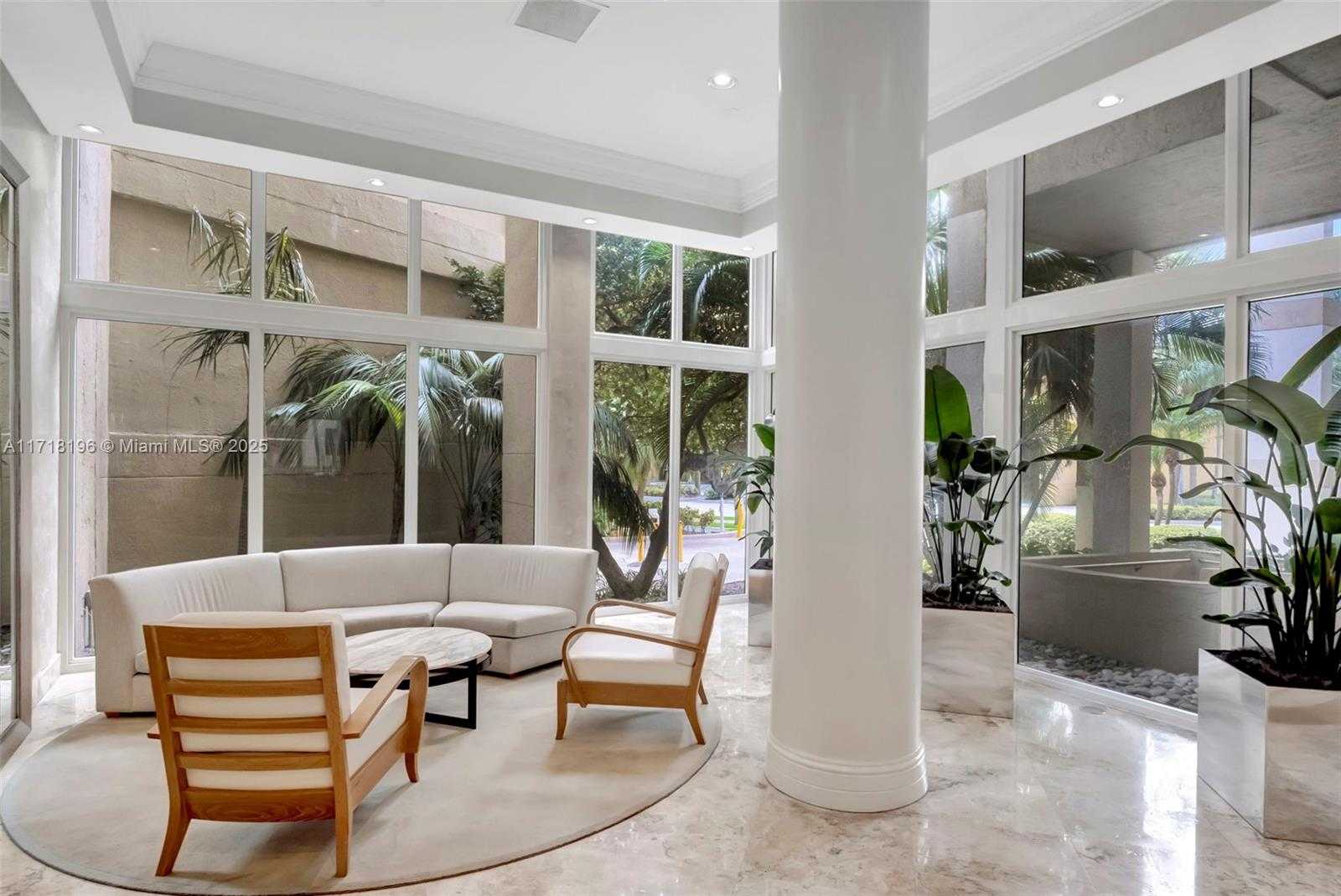 Small Image of 770 CLAUGHTON ISLAND DR #614, Miami Number 41