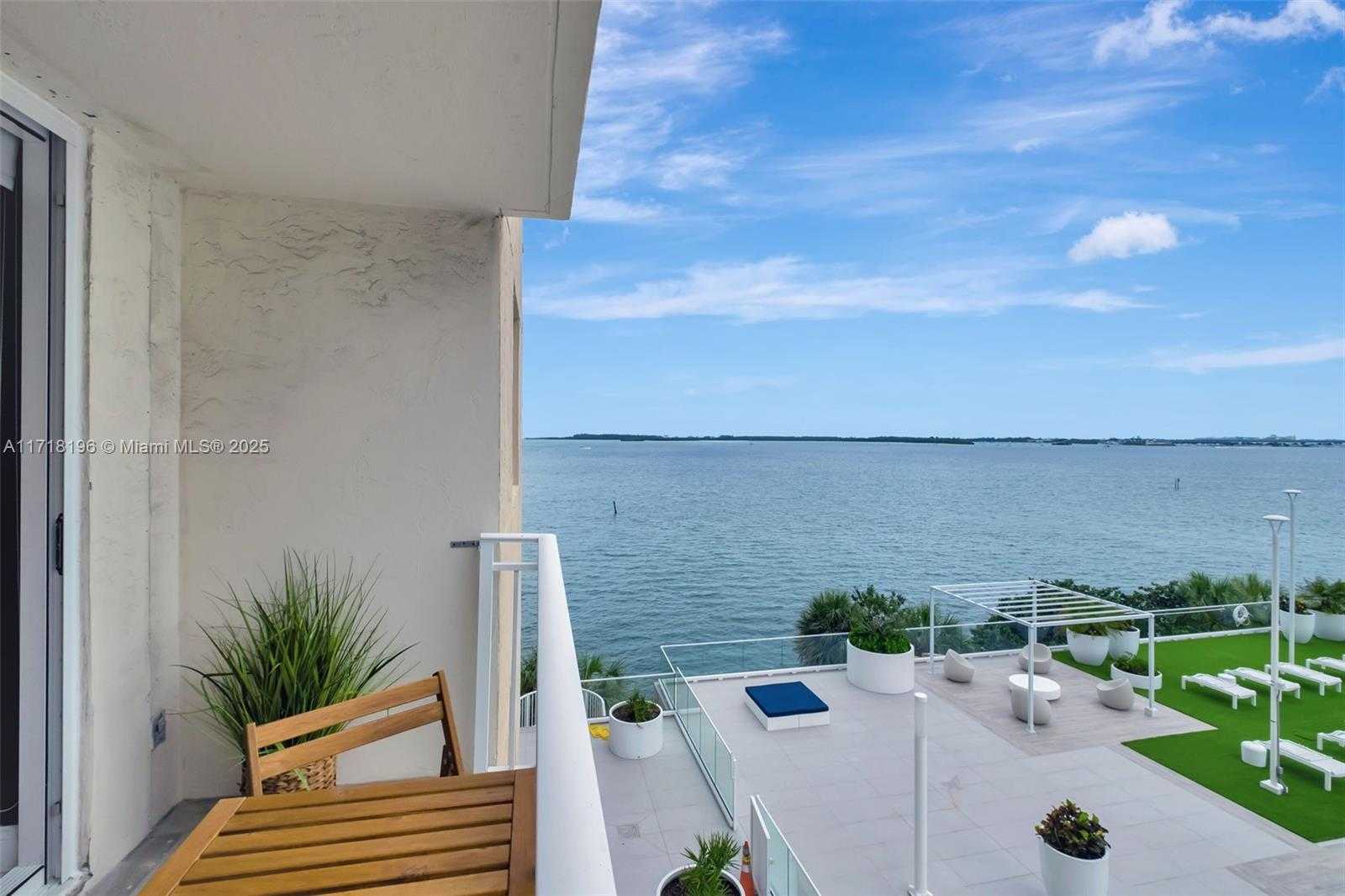 Small Image of 770 CLAUGHTON ISLAND DR #614, Miami Number 7