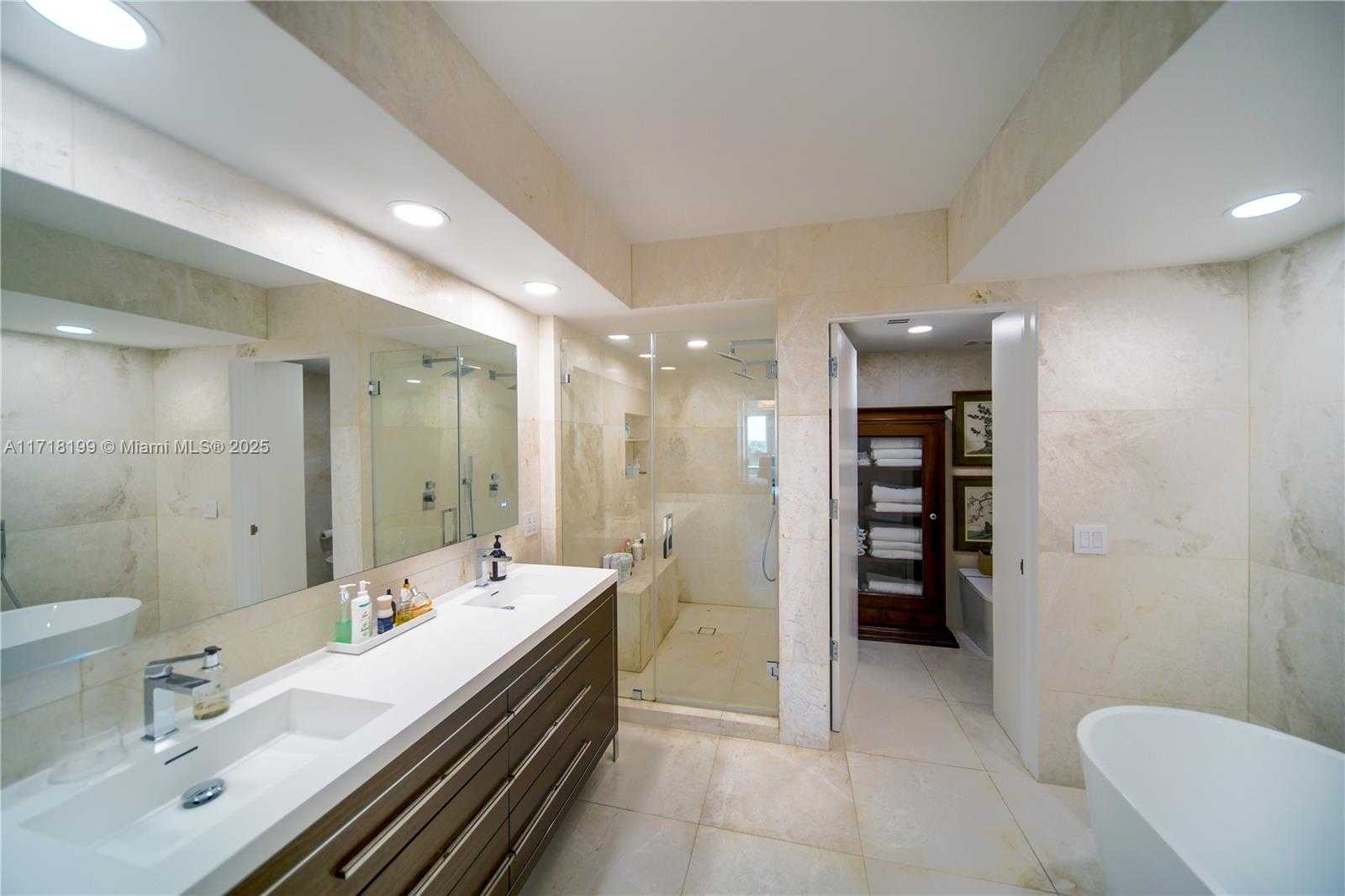 Small Image of 765 CRANDON BLVD #510, Key Biscayne Number 22