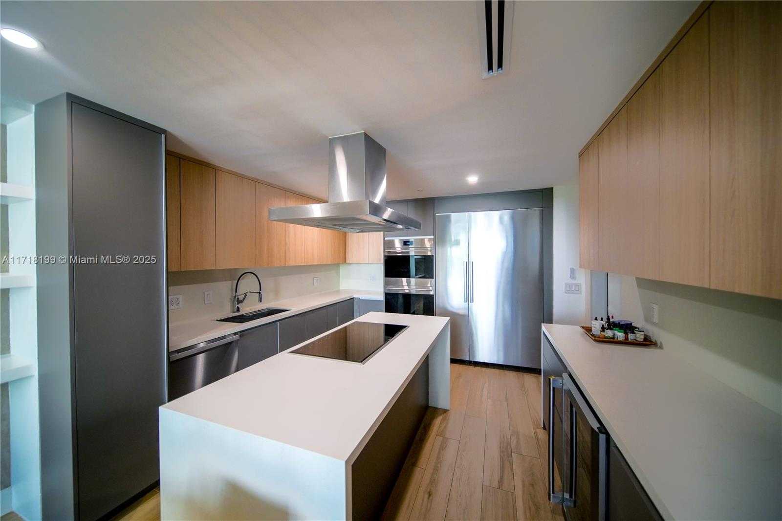 Small Image of 765 CRANDON BLVD #510, Key Biscayne Number 6