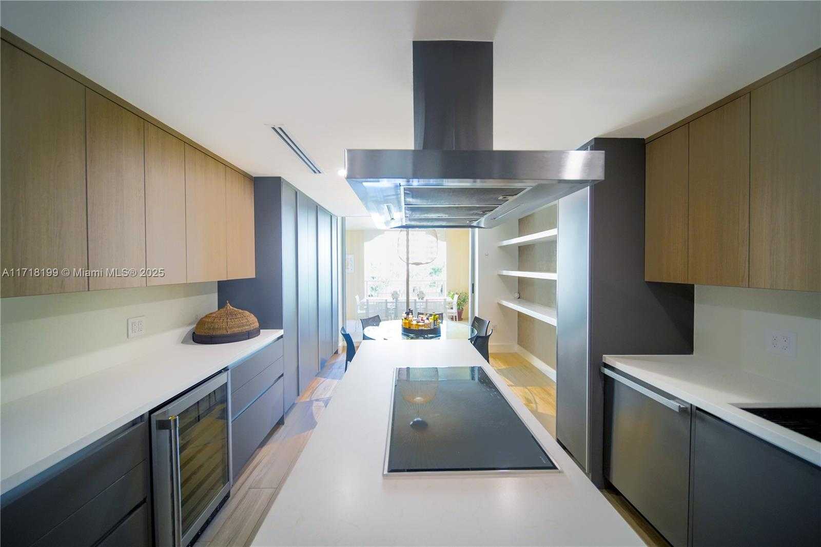 Small Image of 765 CRANDON BLVD #510, Key Biscayne Number 7