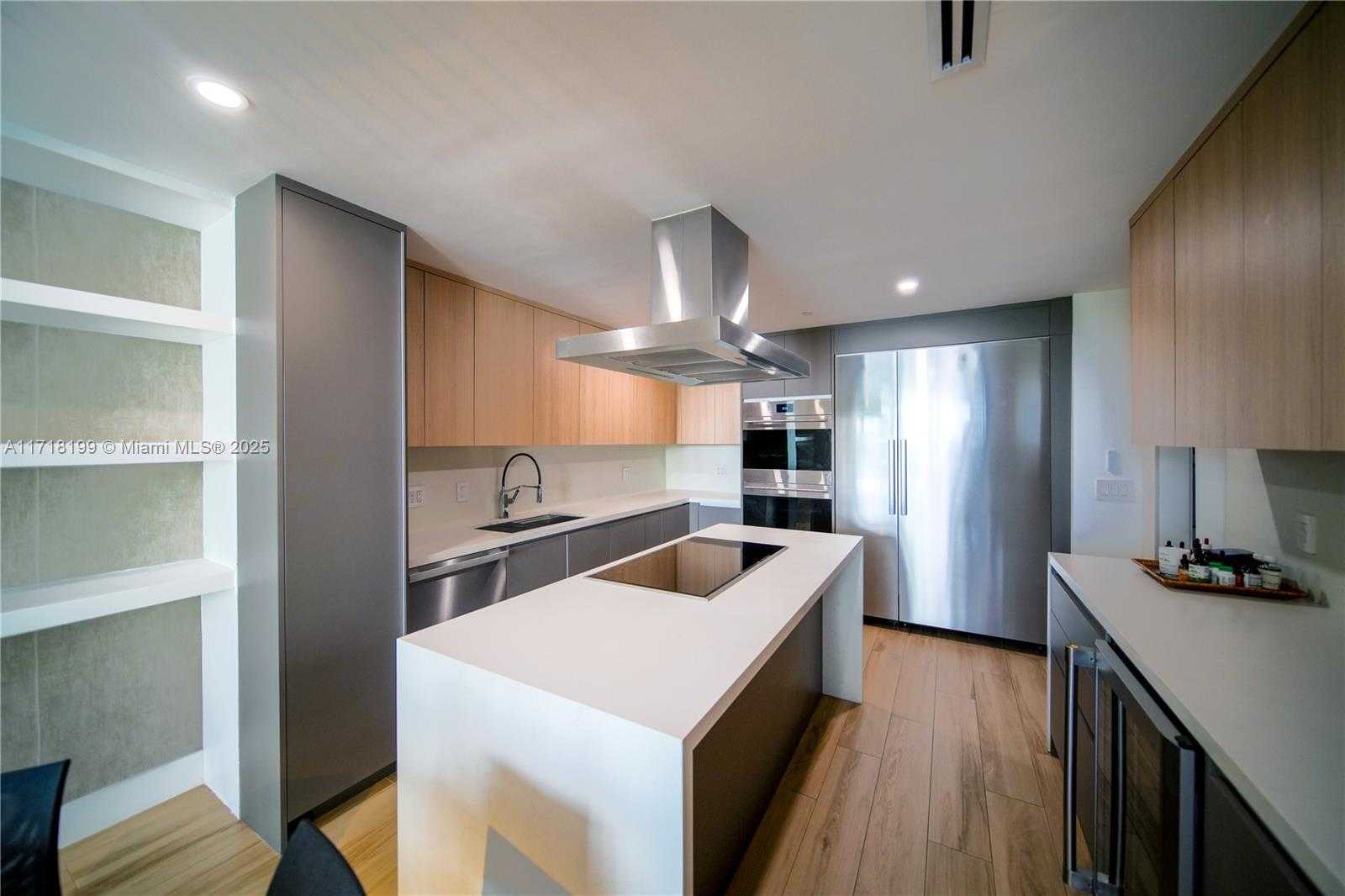 Small Image of 765 CRANDON BLVD #510, Key Biscayne Number 8