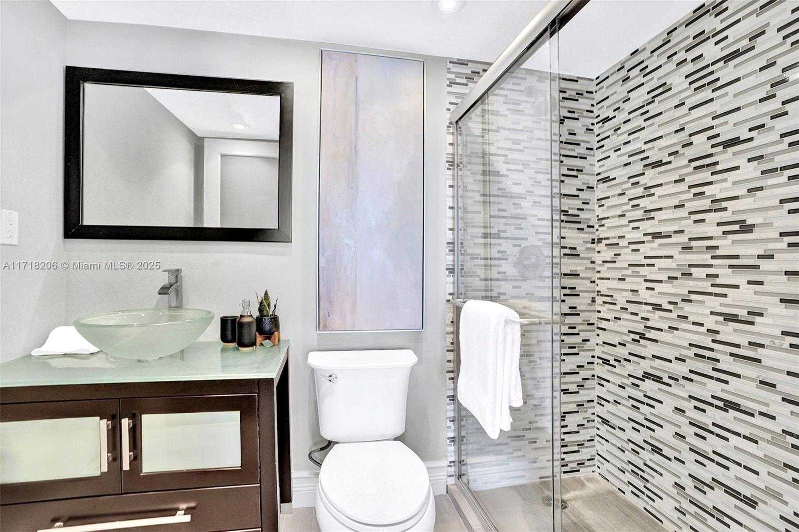 Small Image of 555 NORTH EAST 15TH ST #605, Miami Number 16