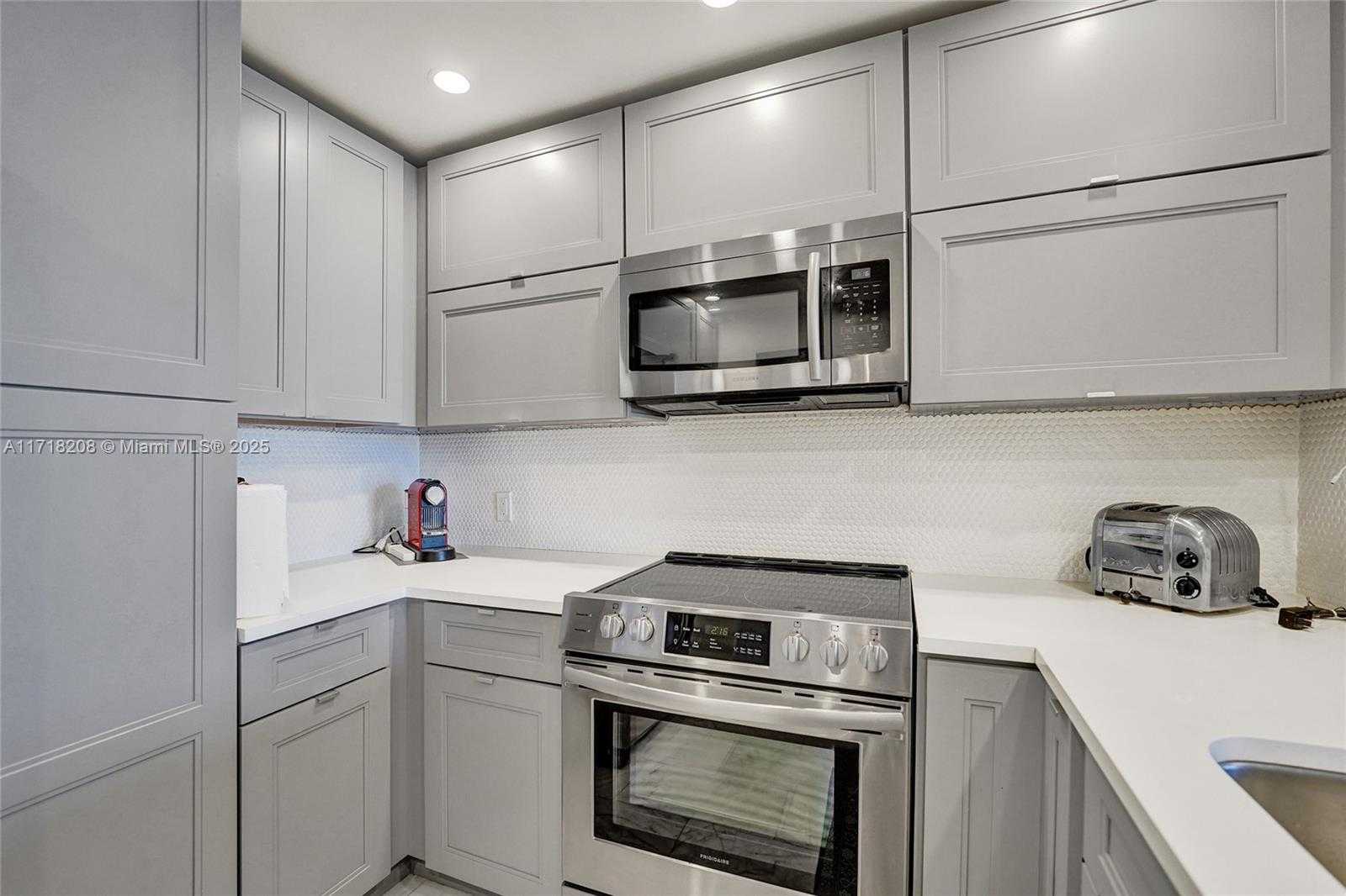 Small Image of 401 NORTH EAST 14TH AVE #705, Hallandale Beach Number 11