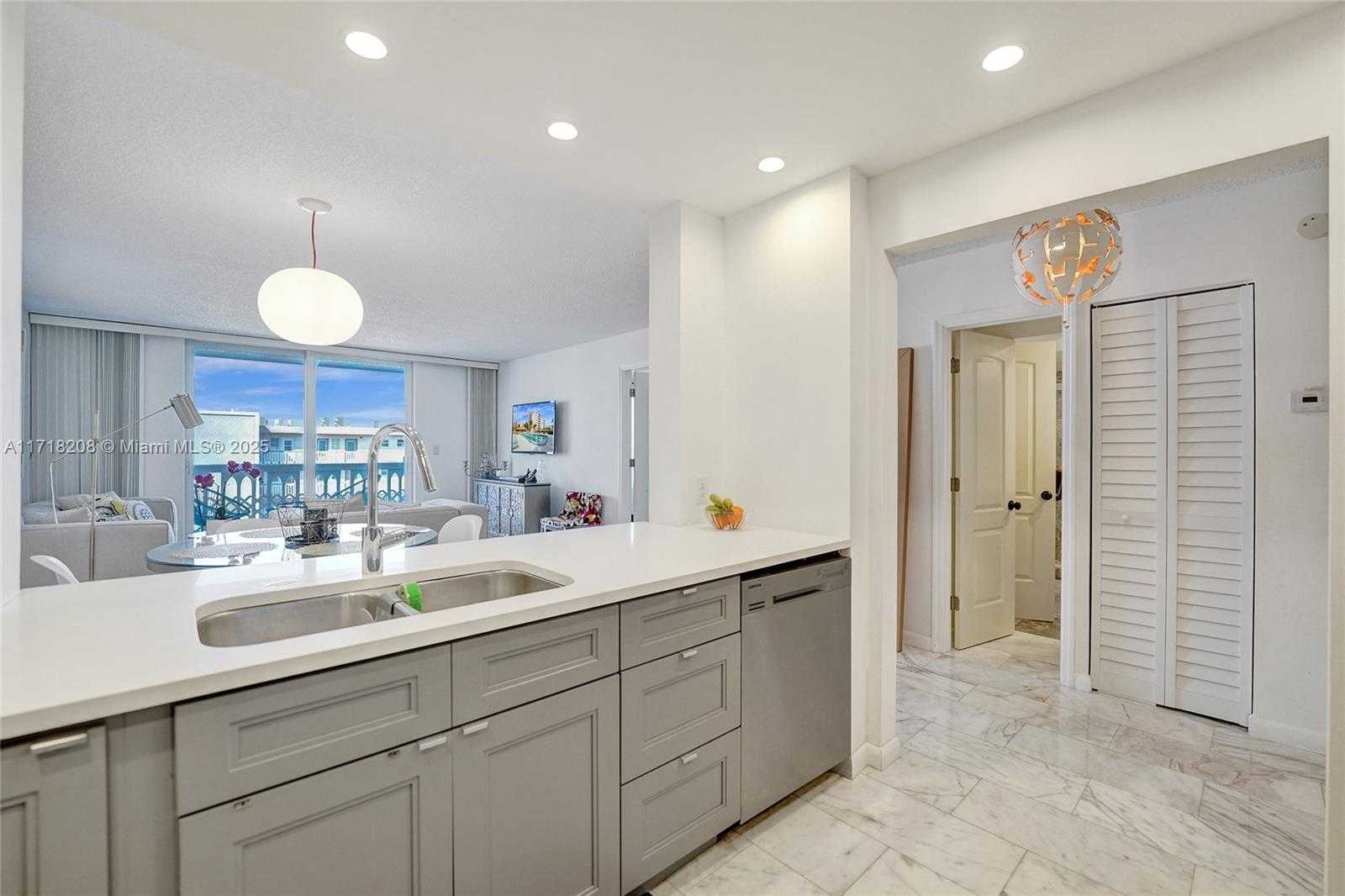 Small Image of 401 NORTH EAST 14TH AVE #705, Hallandale Beach Number 12