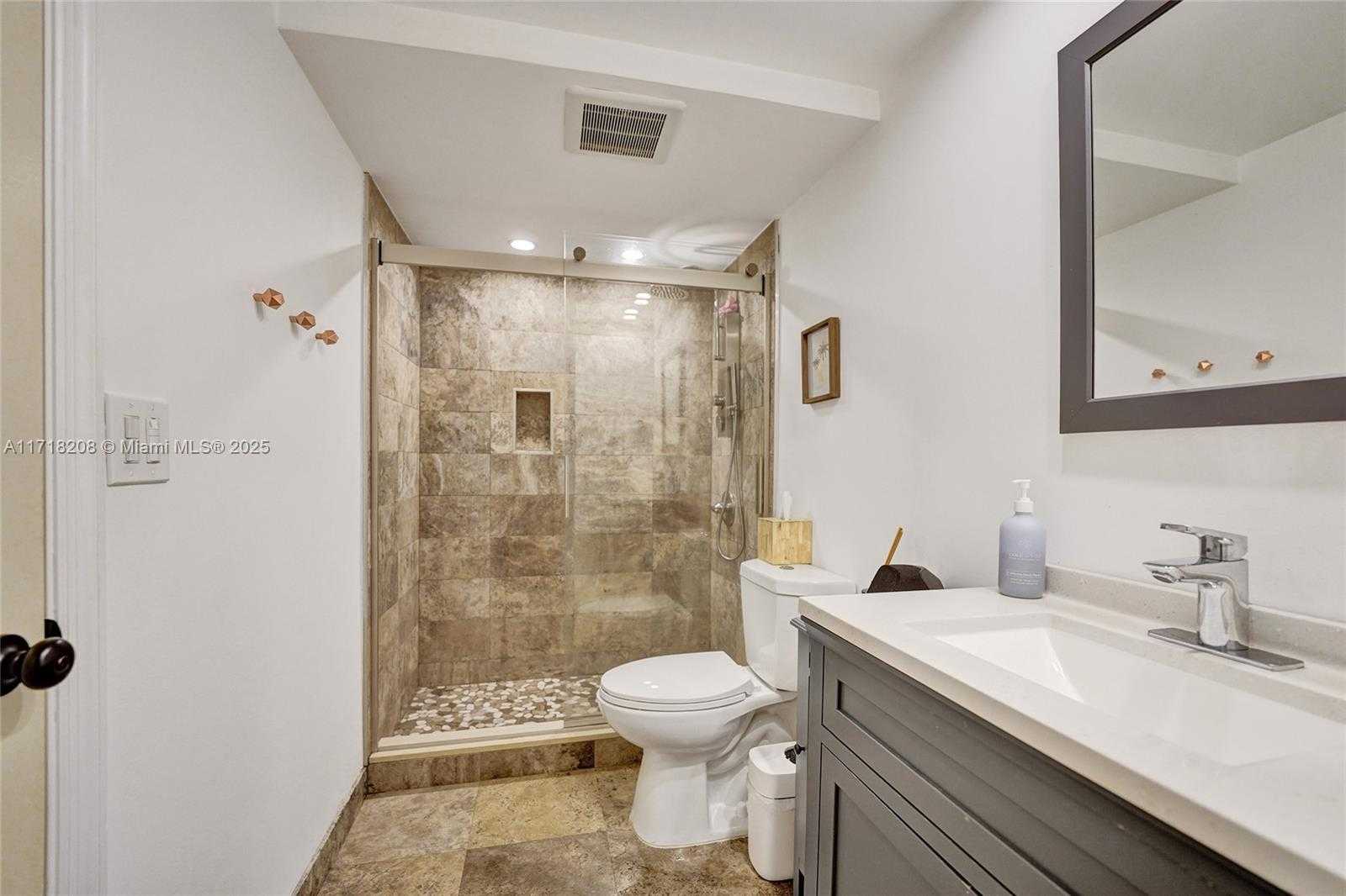 Small Image of 401 NORTH EAST 14TH AVE #705, Hallandale Beach Number 20