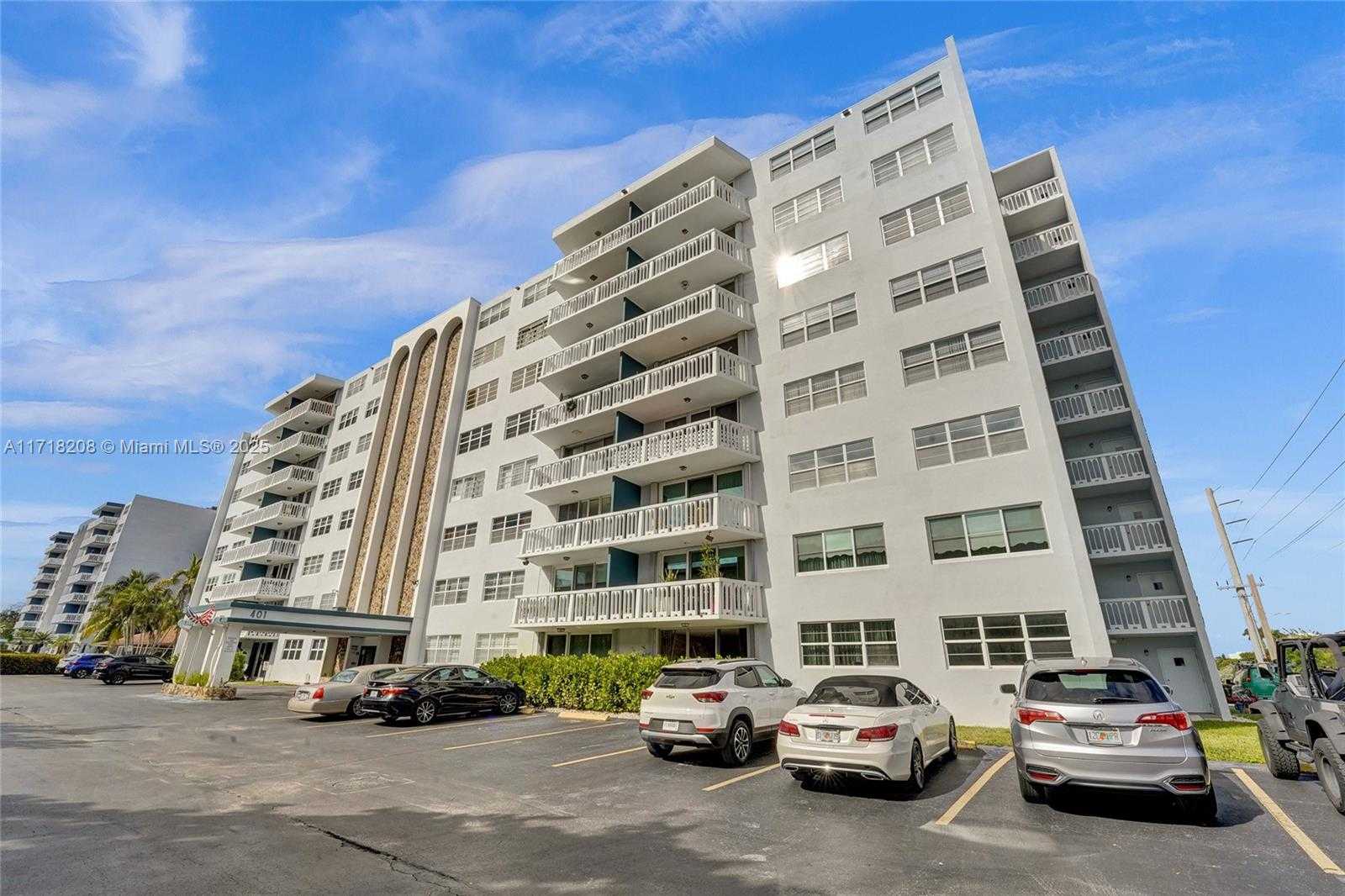 Small Image of 401 NORTH EAST 14TH AVE #705, Hallandale Beach Number 34