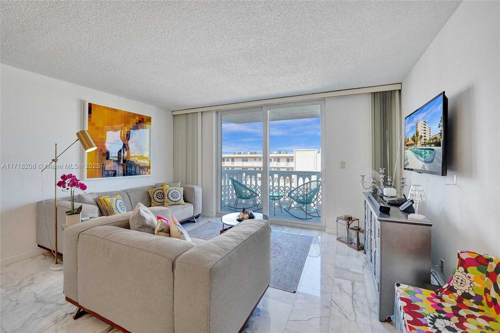 Small Image of 401 NORTH EAST 14TH AVE #705, Hallandale Beach Number 7