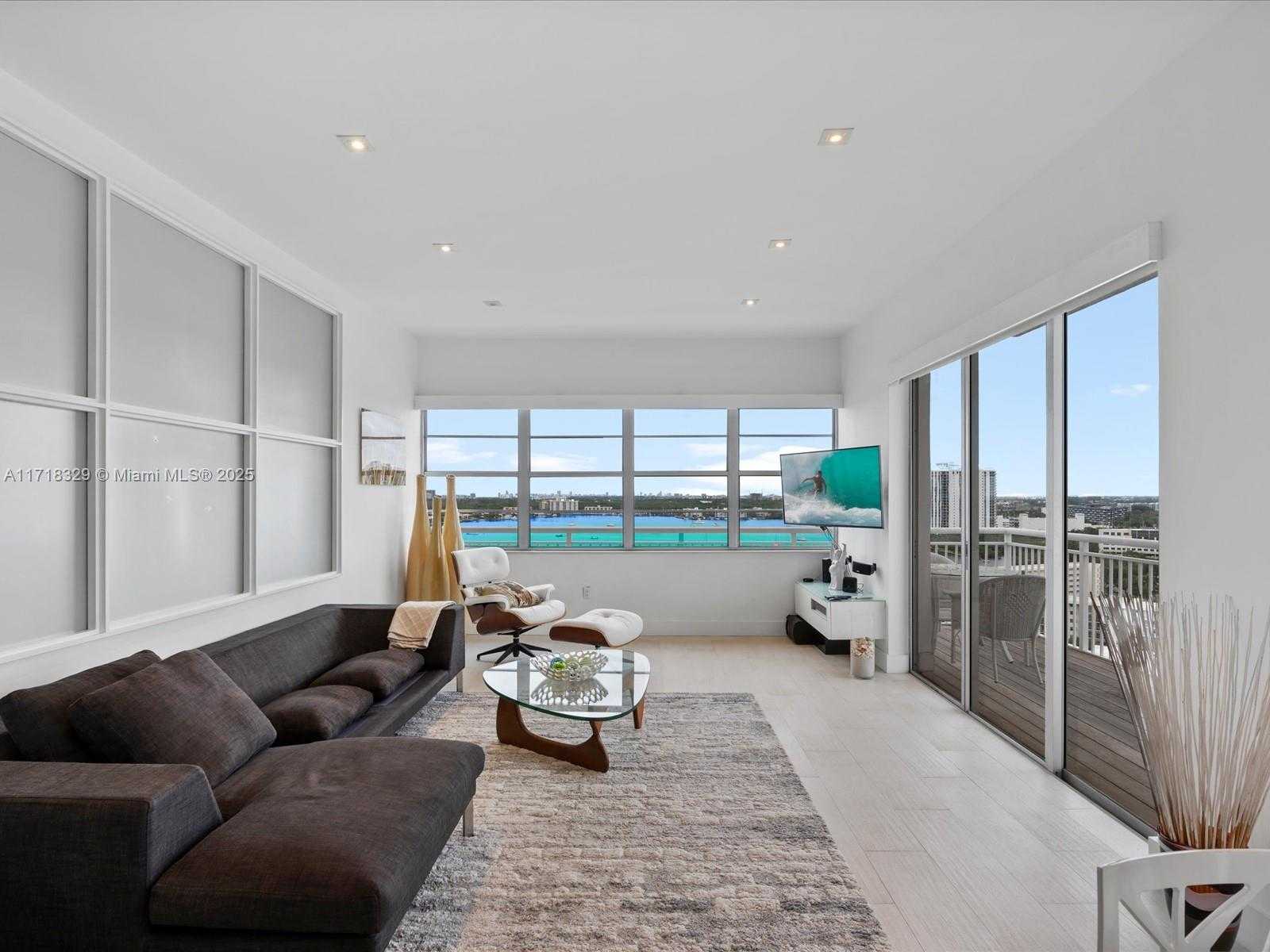 Small Image of 18011 BISCAYNE BLVD #PH05, Aventura Number 8