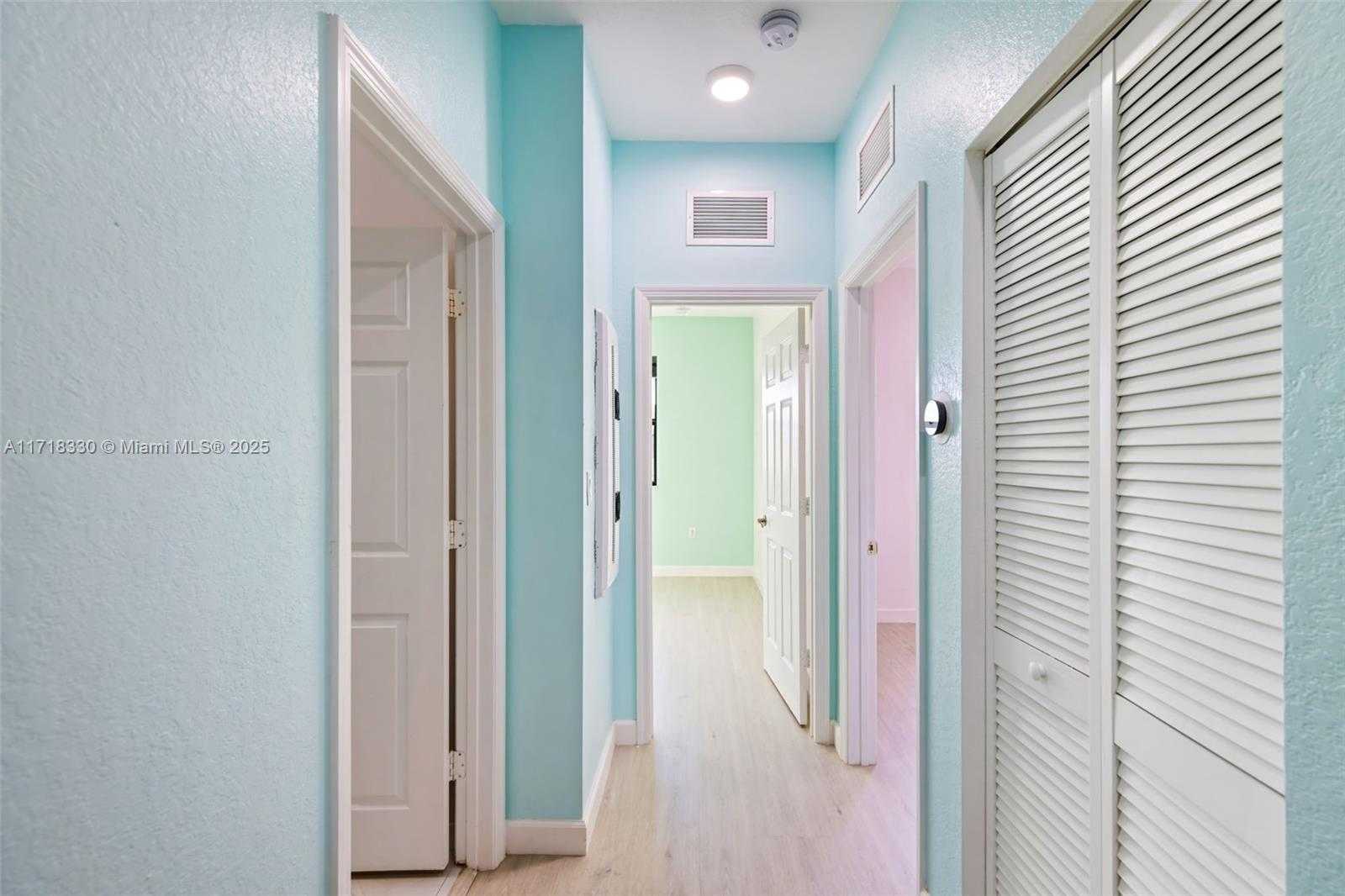 Small Image of 3383 WEST 106TH TER, Hialeah Number 10