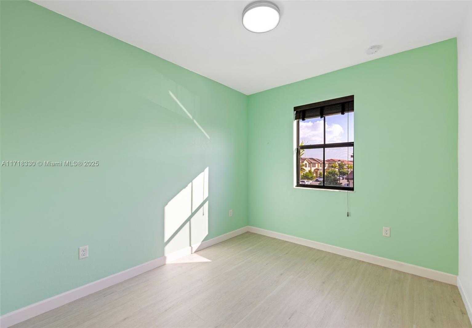 Small Image of 3383 WEST 106TH TER, Hialeah Number 8